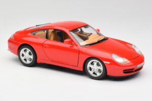 Porsche 911 996 Carrera 4 Punane Bburago 1:18 30085 Metall - pilt 6/8