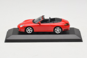 Porsche 911 996 Carrera 4S Kabriolett Punane Minichamps 1:43 400062831 Metall