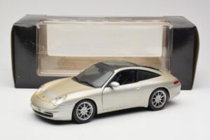 Porsche 911 996 Carrera 4S Hõbedane Maisto 1:18 WAP02102212 Metall - pilt 8/8