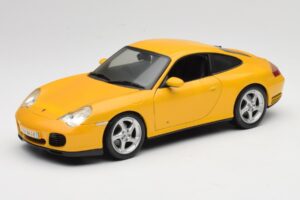 Porsche 911 996 Carrera 4S Kollane Maisto 1:18 WAP02101610 Metall