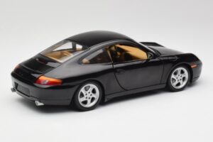 Porsche 911 996 Carrera Must Gate 1:18 1043 Metall - pilt 3/8