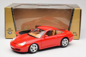 Porsche 911 996 Carrera Punane Bburago 1:18 3385 Metall - pilt 8/8