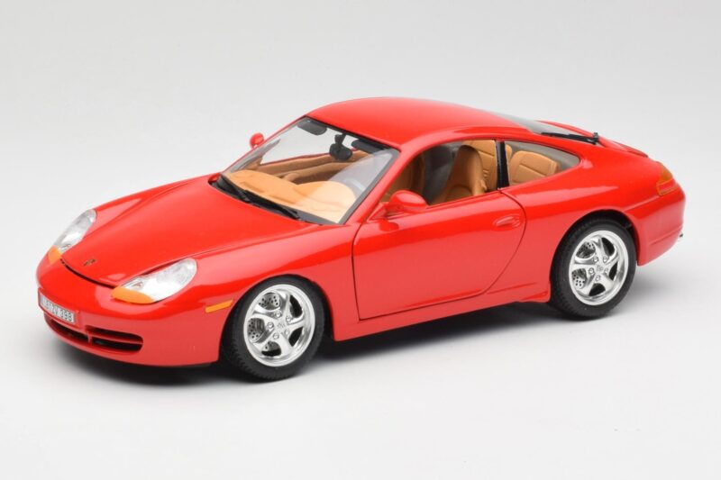 Porsche 911 996 Carrera Punane Bburago 1:18 3385 Metall