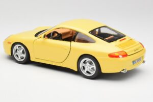 Porsche 911 996 Carrera Kollane Bburago 1:18 30085-M1 Metall - pilt 7/8