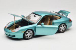 Porsche 911 996 Green Metallic UT Models 1:18 27901 Metall - pilt 2/8