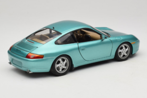 Porsche 911 996 Green Metallic UT Models 1:18 27901 Metall - pilt 3/8