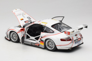 Porsche 911 996 GT3 RSR #83 P. Ehret / C. Ried / C. Menzel 24 Hours of Le Mans 2006 Minichamps 1:18 PORSCHE004 Metall - pilt 5/8
