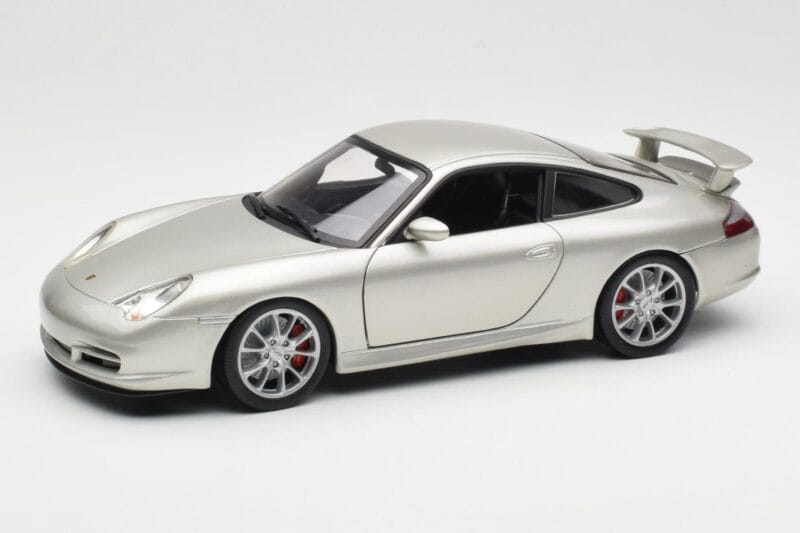 Porsche 911 996 GT3 Hõbedane Hot Wheels 1:18 C2590 Metall