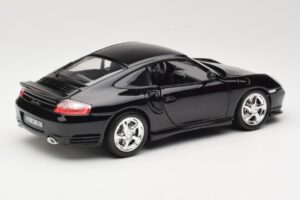 Porsche 911 996 Turbo Must Bburago 1:18 18-12030 Metall - pilt 3/8