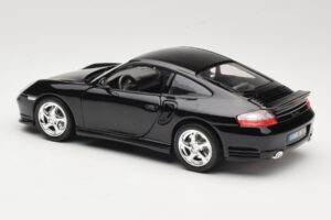 Porsche 911 996 Turbo Must Bburago 1:18 18-12030 Metall - pilt 7/8