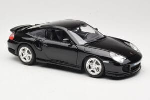Porsche 911 996 Turbo Must Bburago 1:18 3367 Metall - pilt 6/8