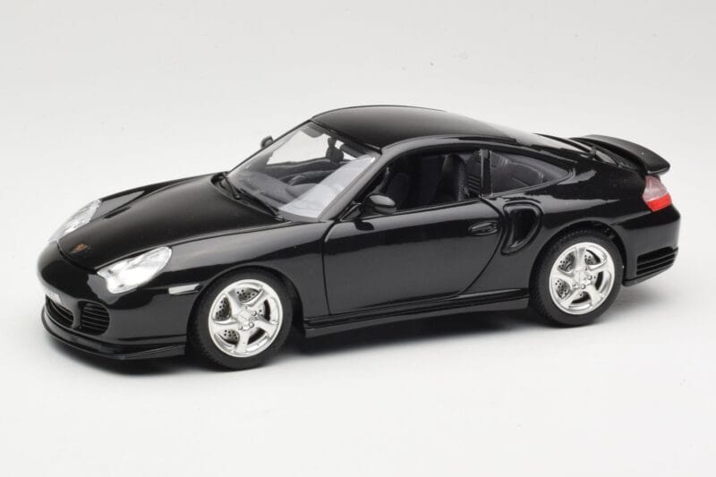 Porsche 911 996 Turbo Must Bburago 1:18 3367 Metall