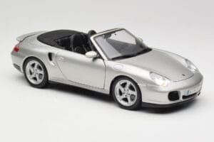 Porsche 911 996 Turbo Kabriolett Hõbedane Maisto 1:18 31660 Metall - pilt 6/8