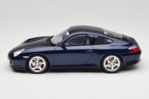 Porsche 911 996.2 Carrera 4S Tumesinine GT Spirit 1:18 GT938 Vaik - pilt 3/6