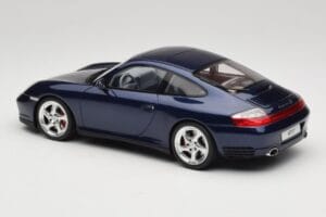Porsche 911 996.2 Carrera 4S Tumesinine GT Spirit 1:18 GT938 Vaik - pilt 5/6