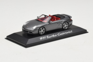 Porsche 911 997 Turbo Cabriolet Grey Metallic Minichamps 1:43 WAP02015216 Metall - pilt 2/5