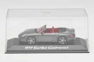 Porsche 911 997 Turbo Cabriolet Grey Metallic Minichamps 1:43 WAP02015216 Metall - pilt 4/5