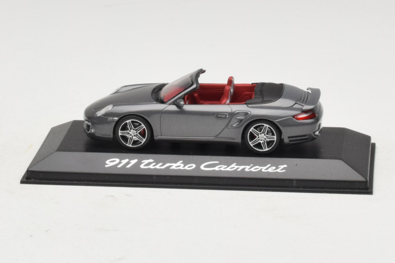 Porsche 911 997 Turbo Cabriolet Grey Metallic Minichamps 1:43 WAP02015216 Metall