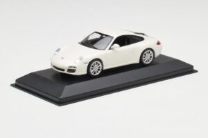 Porsche 911 997 Carrera 4S Carrara Valge Minichamps 1:43 403066431 Metall - pilt 2/4