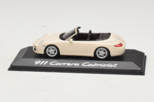 Porsche 911 997 Carrera Kabriolett Valge Minichamps 1:43 WAP02001118 Metall - pilt 5/5