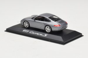 Porsche 911 997 Carrera S Hall Metallic Minichamps 1:43 WAP02010116-R1 Metall - pilt 3/4