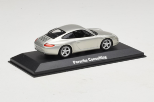 Porsche 911 997 Carrera Silver Metallic Minichamps 1:43 WAP02011515 Metall - pilt 3/5