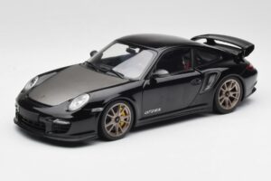 Porsche 911 997 GT2 RS Must & Hõbedane Veljed Minichamps 1:18 100069401 Metall