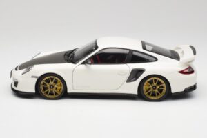 Porsche 911 997 GT2 RS Valge & Kuldne Veljed Minichamps 1:18 100069406 Metall - pilt 4/8