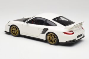 Porsche 911 997 GT2 RS Valge & Kuldne Veljed Minichamps 1:18 100069406 Metall - pilt 7/8