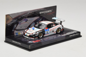 Porsche 911 997 GT3 #5 24 Hours of Nurburgring 2009 Minichamps 1:43 437096705 Metall - pilt 2/4