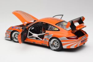 Porsche 911 997 GT3 R #88 Porsche Consulting 2005 AUTOart 1:18 77821 Metall - pilt 5/8