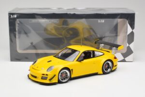 Porsche 911 997 GT3 R Street Racing Kollane Minichamps 1:18 151108902 Metall - pilt 6/6