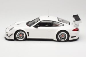 Porsche 911 997 GT3 R Street Valge Minichamps 1:18 151108900 Metall - pilt 3/6