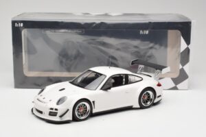 Porsche 911 997 GT3 R Street Valge Minichamps 1:18 151108900 Metall - pilt 6/6