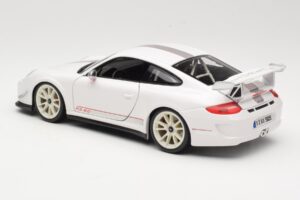 Porsche 911 997 GT3 RS 4.0 Valge Bburago 1:18 18-11036 Metall - pilt 7/8