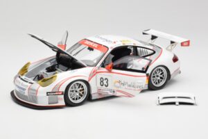 Porsche 911 997 GT3 RSR #83 Team Seikel L. Nielsen / M. Ehret / D. Farnbacher 24 Hours of Le Mans 2006 Minichamps 1:18 100066 - pilt 2/8
