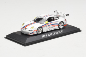 Porsche 911 997 GT3 RSR Valge Siniste ja Oranžide Triipudega 2007 Minichamps 1:43 WAP02000618 Metall - pilt 2/4