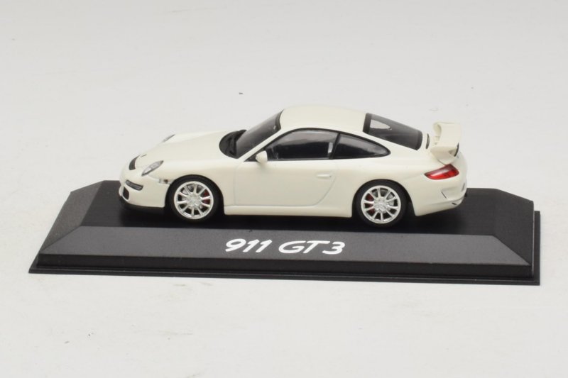 Porsche 911 997 GT3 Valge Minichamps 1:43 WAP02012016 Metall