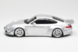 Porsche 911 997 RWB Abu Dhabi IXO 1:18 18CMC166 Metall - pilt 3/6