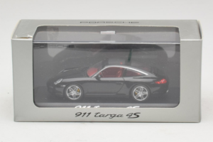Porsche 911 997 Targa 4S Must Minichamps 1:43 WAP02002518 Metall - pilt 4/4
