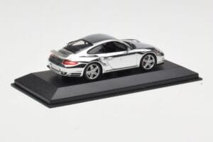Porsche 911 997 Turbo Chrome Silver Minichamps 1:43 WAP02060816-R Metall - pilt 2/5
