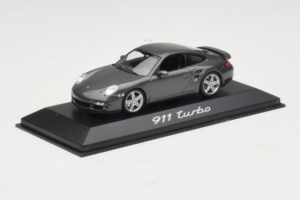 Porsche 911 997 Turbo Grey Metallic Minichamps 1:43 WAP02013116 Metall - pilt 2/4