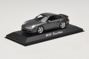Porsche 911 997 Turbo Grey Metallic Minichamps 1:43 WAP02013016 Metall - pilt 2/5