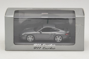 Porsche 911 997 Turbo Grey Metallic Minichamps 1:43 WAP02013016 Metall - pilt 5/5