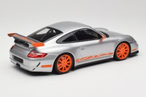 Porsche 911 997.1 GT3 RS Hõbedane Oranžide Velgedega Minichamps 1:18 155062120 Metall - pilt 2/6