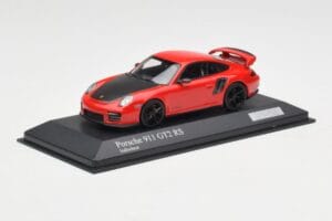 Porsche 911 997.2 GT2 RS Punane Mustade Velgedega Minichamps 1:43 400069407 Metall - pilt 2/4