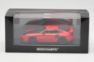Porsche 911 997.2 GT2 RS Punane Mustade Velgedega Minichamps 1:43 400069407 Metall - pilt 4/4