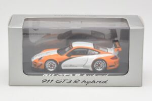 Porsche 911 GT3 R Hybrid 997.2 Presentation White Orange Minichamps 1:43 WAP0201170B Metall - pilt 4/4