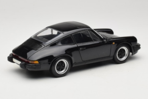 Porsche 911 Carrera 3.2 Must Minichamps 1:18 100063060-R1 Metall - pilt 3/8