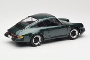Porsche 911 Carrera Green Metallic Minichamps 1:18 100063022 Metall - pilt 3/8